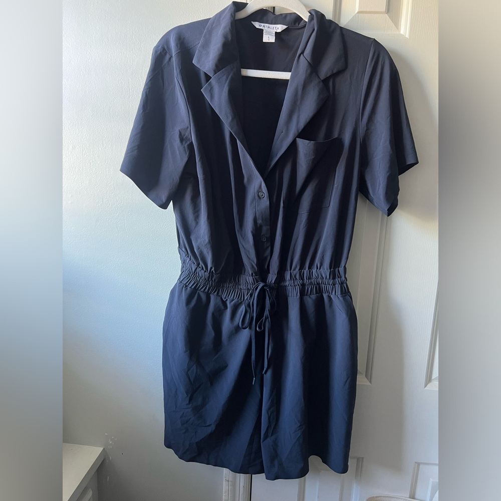 Athleta navy romper Xl Elastic waist stretchy button up step in
